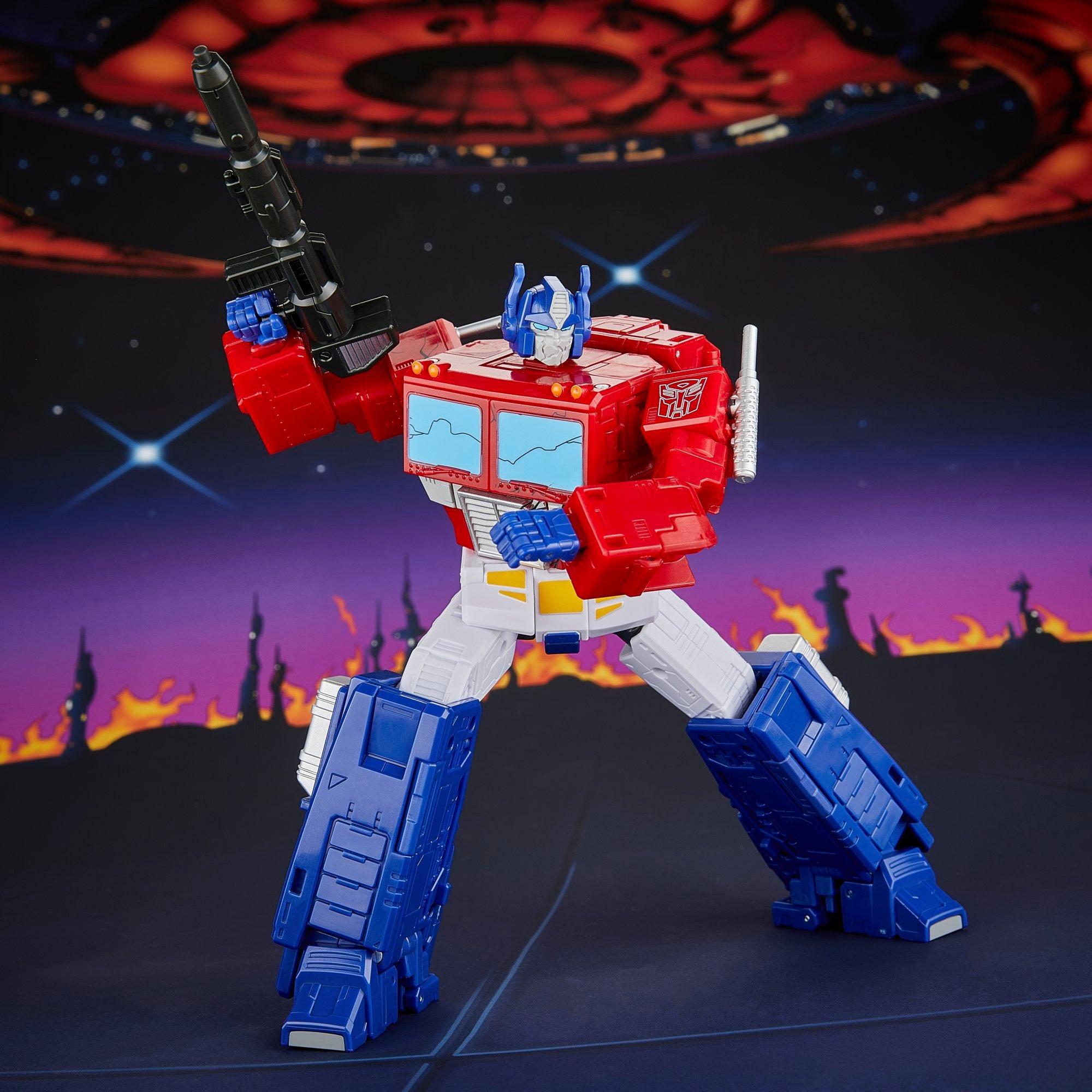 Transformers Studio Series MTMTE Collection The Transformers: The Movie Leader Class Optimus Prime