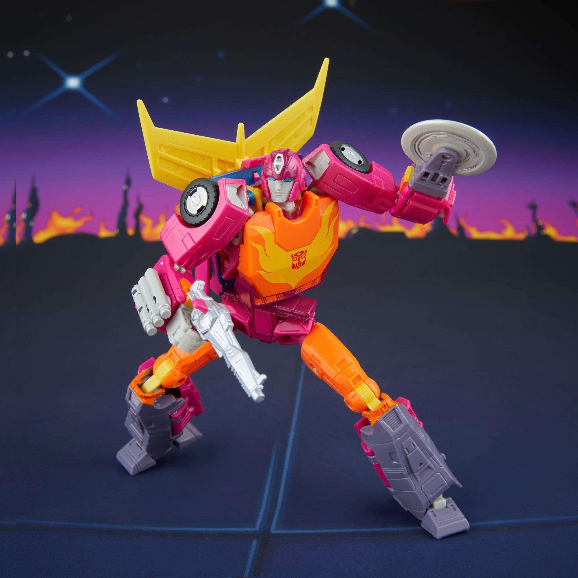 Transformers Studio Series MTMTE Collection The Transformers: The Movie Voyager Class Autobot Hot Rod